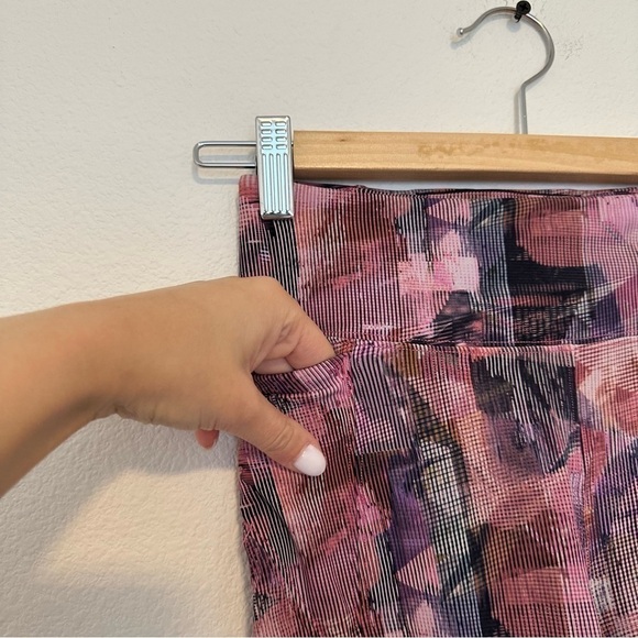 Lululemon On Pace Shorts Sun Dazed Multi Pink 10” Inseam Size 4 Women’s - Picture 5 of 9